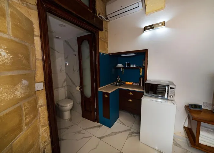 Old Well * 발레타